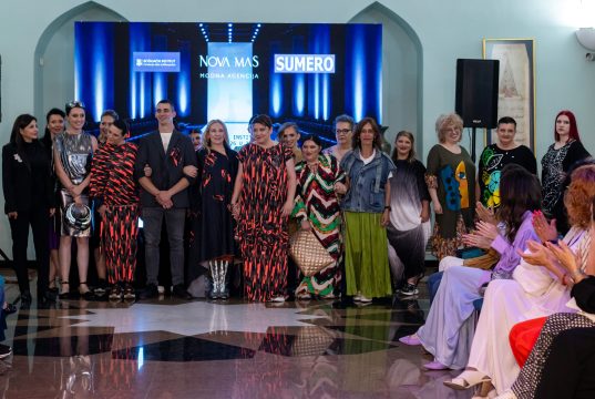 Kada moda spaja srca: Fashion Day powered by UniCredit Bank za SUMERO